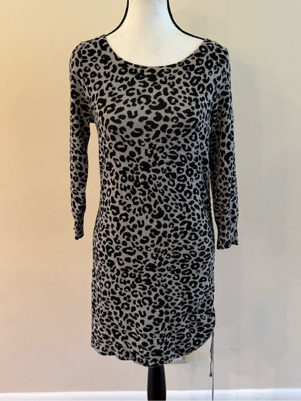 Women’s Gray and Black Leopard Print Knit Dress size Small